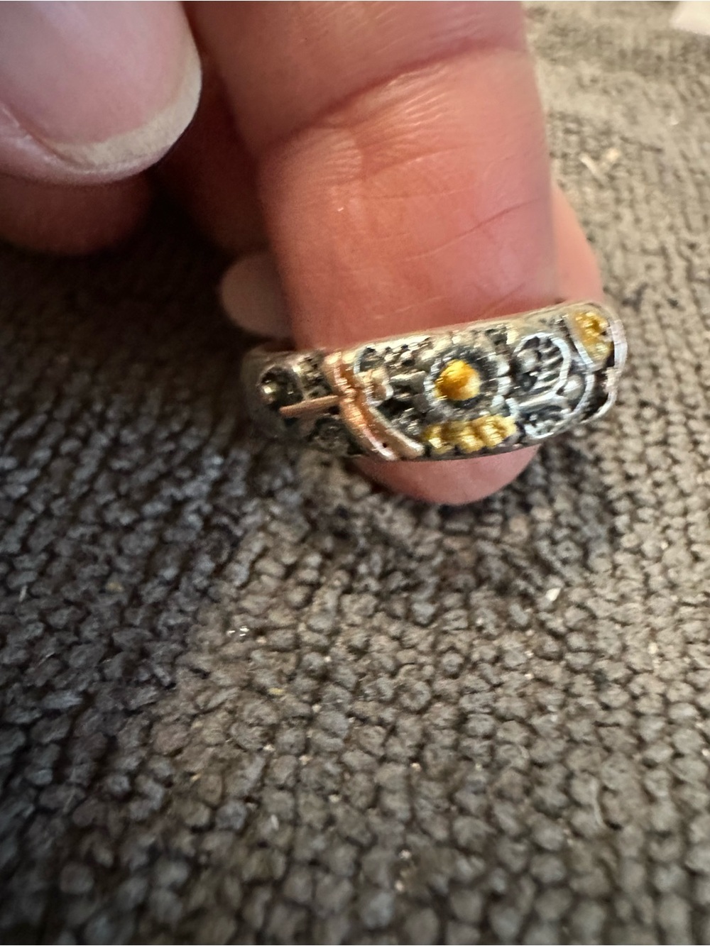 Two-Tone Floral Band Ring - Silver and Gold Accents size 7.5